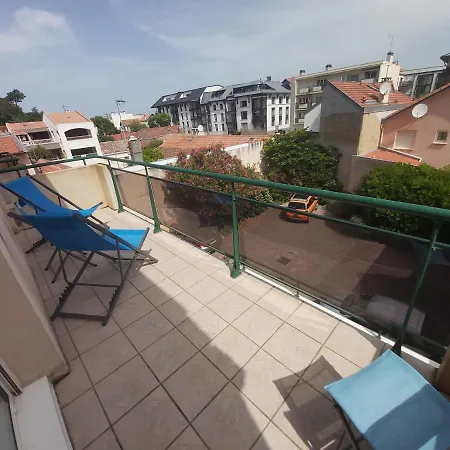 Centre, Grand T2 Balcon Pkg, Gare 600m, Tres Calme * Аркашон