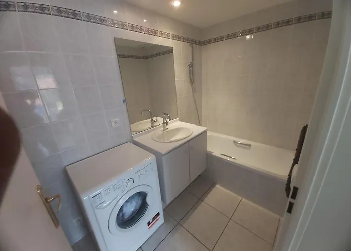 公寓 Centre, Grand T2 Balcon Pkg, Gare 600m, Tres Calme *