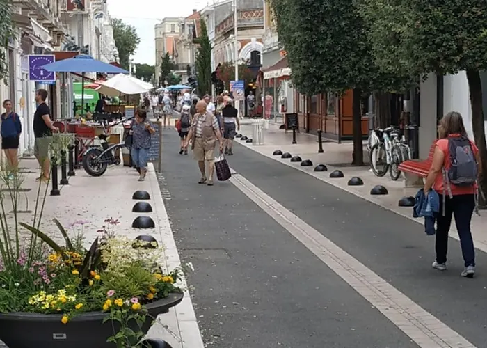 公寓 Centre, Grand T2 Balcon Pkg, Gare 600m, Tres Calme